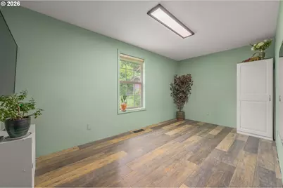 44518 McKenzie Hwy, Walterville, OR 97489 - Photo 21
