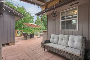 44518 McKenzie Hwy, Walterville, OR 97489 - Photo 23