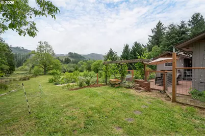 44518 McKenzie Hwy, Walterville, OR 97489 - Photo 31