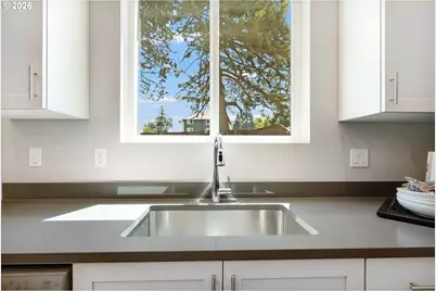 2690 Mt Saint Helens Ave SE, Salem, OR 97302 - Photo 13