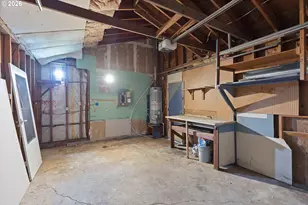 1754 NE 13th St, Lincoln City, OR 97367 - Photo 33