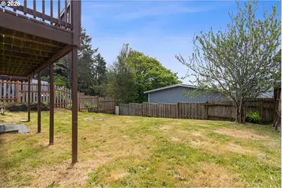 1754 NE 13th St, Lincoln City, OR 97367 - Photo 29