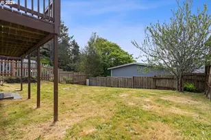 1754 NE 13th St, Lincoln City, OR 97367 - Photo 29