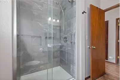 1754 NE 13th St, Lincoln City, OR 97367 - Photo 11
