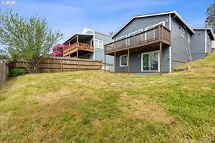 1754 NE 13th St, Lincoln City, OR 97367 - Photo 3
