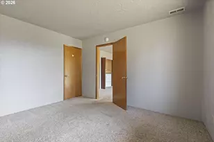1754 NE 13th St, Lincoln City, OR 97367 - Photo 21