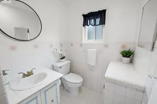 374 W Lexington Ave, Astoria, OR 97103 - Photo 19