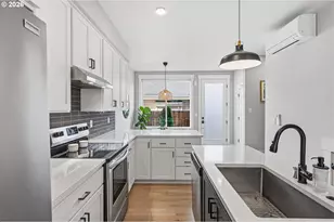 6224 NE 11th Ave, Portland, OR 97211 - Photo 11