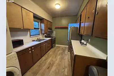 6122 SE 87th Ave, Portland, OR 97266 - Photo 13