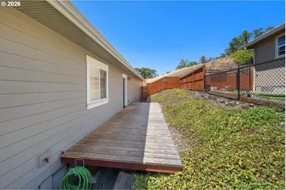 1984 NE Sunset Loop Dr, Roseburg, OR 97470 - Photo 41