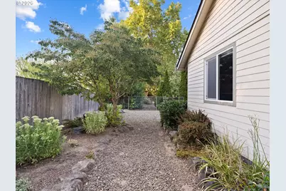 19325 SW Durell Ct, Beaverton, OR 97003 - Photo 29