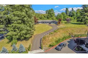16710 SE Sunnyside Rd, Clackamas, OR 97015 - Photo 3