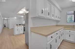 16710 SE Sunnyside Rd, Clackamas, OR 97015 - Photo 11
