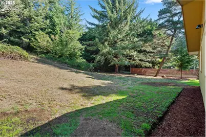 60422 Foxglove Rd, Coos Bay, OR 97420 - Photo 23