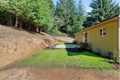 60422 Foxglove Rd, Coos Bay, OR 97420 - Photo 19