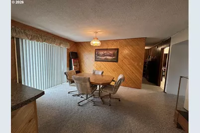 1060 D St, Baker City, OR 97814 - Photo 9