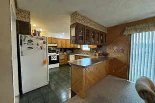 1060 D St, Baker City, OR 97814 - Photo 7