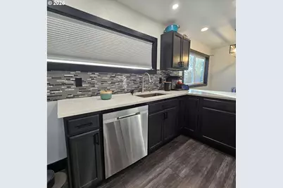 153 SE James St, Camas, WA 98607 - Photo 15