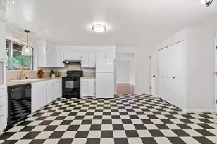 12922 NE 19th St, Vancouver, WA 98684 - Photo 17