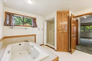 10332 SW 14th Dr, Portland, OR 97219 - Photo 19