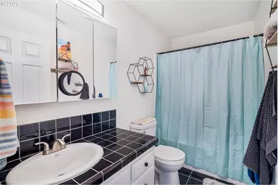 468 N Hayden Island Dr #107, Portland, OR 97217 - Photo 13