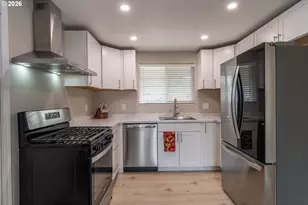 10 Carmel Ct, Roseburg, OR 97470 - Photo 17