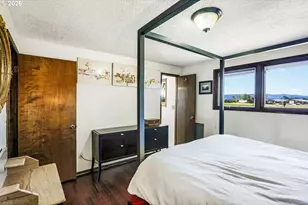 16530 NW Gillihan Rd, Portland, OR 97231 - Photo 21