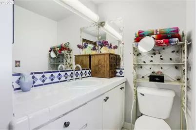 16530 NW Gillihan Rd, Portland, OR 97231 - Photo 23