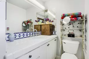 16530 NW Gillihan Rd, Portland, OR 97231 - Photo 23