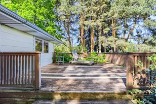 16530 NW Gillihan Rd, Portland, OR 97231 - Photo 17