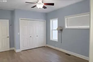 817 River Knoll Way, Springfield, OR 97477 - Photo 9