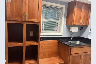 817 River Knoll Way, Springfield, OR 97477 - Photo 11