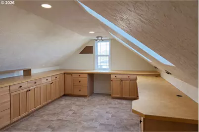 817 River Knoll Way, Springfield, OR 97477 - Photo 21