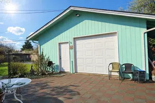 126 Woodlane Dr, Springfield, OR 97477 - Photo 21