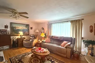 126 Woodlane Dr, Springfield, OR 97477 - Photo 3