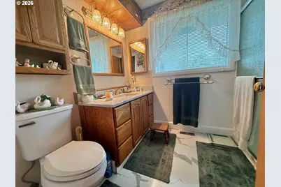 126 Woodlane Dr, Springfield, OR 97477 - Photo 17