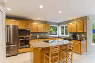 7445 SW Canyon Dr, Portland, OR 97225 - Photo 9