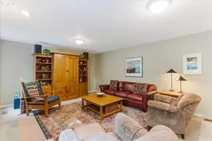 7445 SW Canyon Dr, Portland, OR 97225 - Photo 11