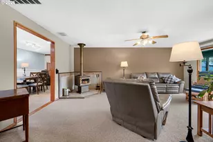 235 W Harbor St, Warrenton, OR 97146 - Photo 7