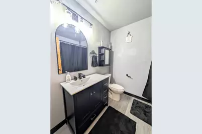 10301 Emily Dr, Island City, OR 97850 - Photo 25