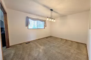 10301 Emily Dr, Island City, OR 97850 - Photo 17