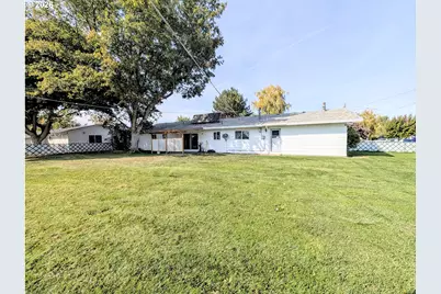 10301 Emily Dr, Island City, OR 97850 - Photo 31