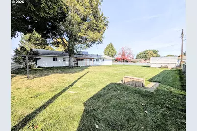 10301 Emily Dr, Island City, OR 97850 - Photo 35