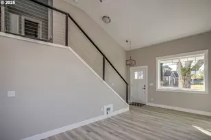 790 17th Ave, Seaside, OR 97138 - Photo 5