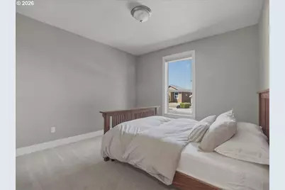 322 SE Summit View Ave, Salem, OR 97306 - Photo 23
