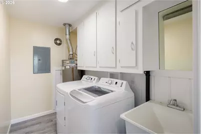 450 Hunsaker Ln, Eugene, OR 97404 - Photo 35