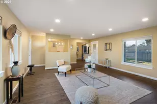 450 Hunsaker Ln, Eugene, OR 97404 - Photo 9