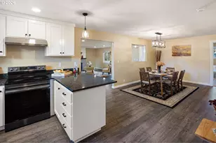 450 Hunsaker Ln, Eugene, OR 97404 - Photo 17
