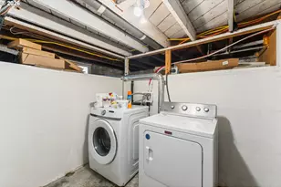 1040 NE 104th Ave, Portland, OR 97220 - Photo 21