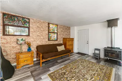 1040 NE 104th Ave, Portland, OR 97220 - Photo 11